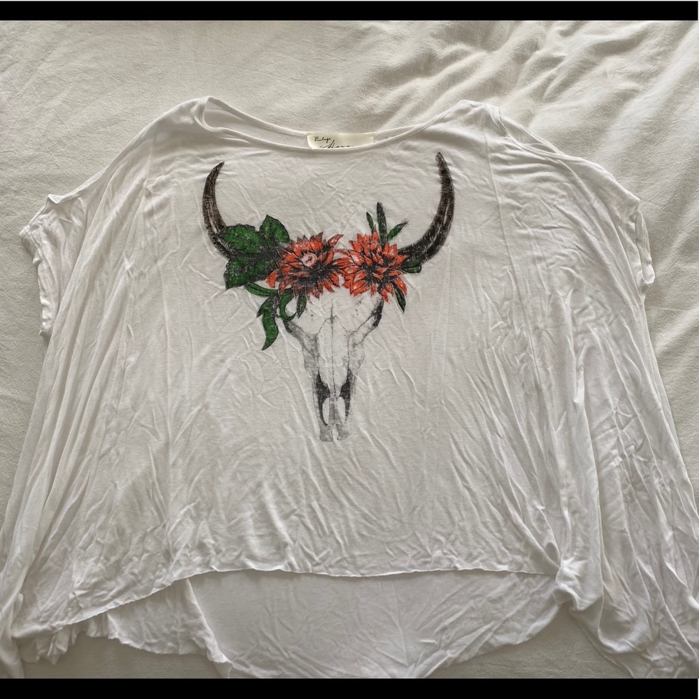 Cow skull flowy white top